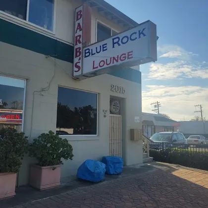 Blue Rock Lounge, business photo 2