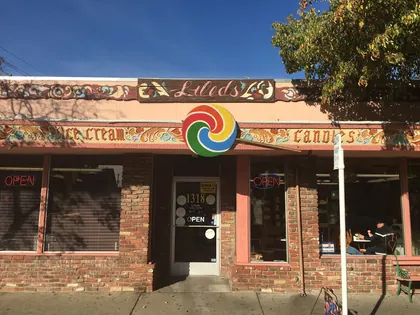 Liled's Candy Kitchen, business photo 2